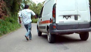 Video: Todo parece estar subiendo en la "Cuesta del Imán"