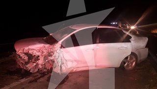 Un auto se cruzó de carril y casi provoca una tragedia