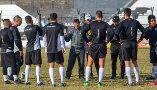 El día que el cuervo se le “plantó” al "pomposo" River Plate