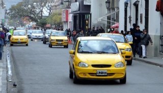 Una travesti agredió a un remisero con aerosol y quiso incendiarlo