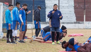 Juventud suma otro refuerzos y programa más amistosos