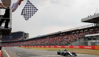 Hamilton partió último y llegó primero