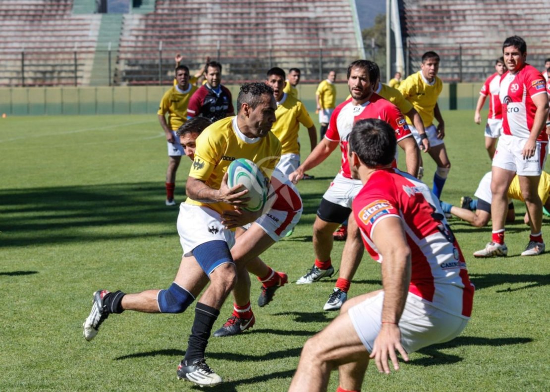Infernales le puso libertad a sus ganas de jugar al rugby. Foto: Andrés Mansilla. 