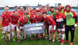 Huracán completó la victoria sobre Victoria Arenas