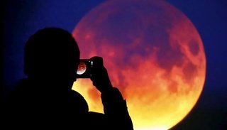 Enterate en qué lugares y a qué hora se podrá ver hoy la “Luna de Sangre”
