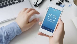 Correos electrónicos extorsivos amenazan con revelar contraseñas y datos privados