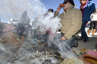 Los salteños se preparan para sahumar sus casas hoy, 1 de agosto