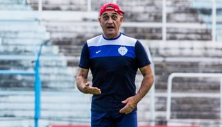 Riggio: “Esto es Gimnasia y Tiro y eso nos exige, pero hay que tener paciencia”