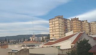 Jornada con cielo parcialmente nublado y leve ascenso de la temperatura