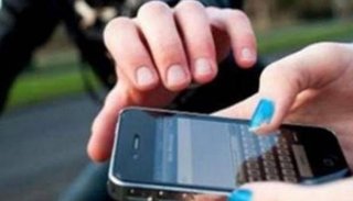 Enfrentó a un ladrón que le robó el celular