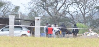 Una pareja fue hallada sin vida dentro de una vivienda