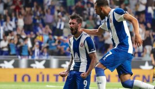Chuky Ferreyra marcó un doblete en la goleada de Espanyol