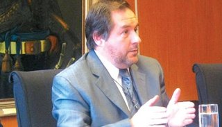 Apartan a Gustavo Vilar Rey de la Fiscalía de Derechos Humanos.