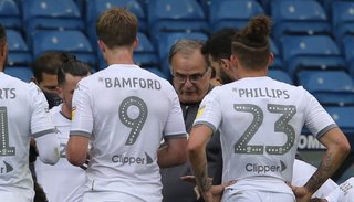 Bielsa, auténtico, no canta victoria: "El único paso que se disfruta es el definitivo"