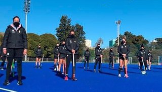 Las Leonas entrenan con estrictos protocolos