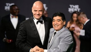 Maradona “recargado” contra Infantino y Macri