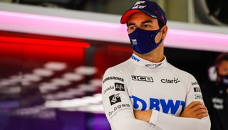 Alarma en la F-1: Checo Pérez dio positivo de COVID-19 y no correrá en Gran Bretaña