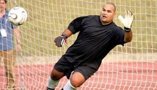 "Argentina le tendrá que ganar a Brasil, Neymar, al VAR y al árbitro", advierte Chilavert