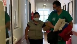 En medio del dolor, hay lugar para la alegría cuando un paciente sale de terapia