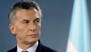 Mauricio Macri: " “Al final tenemos las dos cosas: 10% más de pobres y 100.000 muertos”