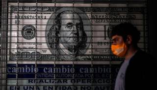 El dólar libre cerró a $180, su precio más alto en nueve meses