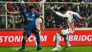 Nacional lo dio vuelta en Santa Fe y clasificó a cuartos de la Sudamericana