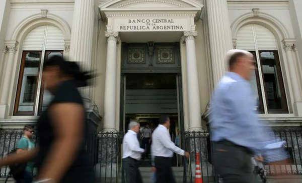 El Banco Central Sigue Vendiendo Reservas 4145