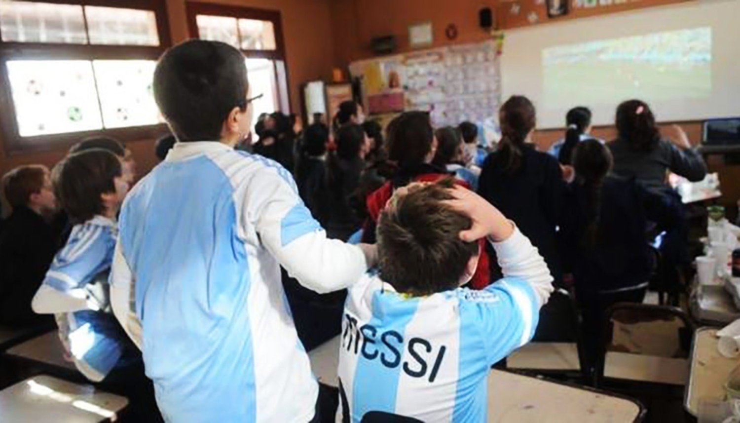 Los partidos de Argentina en el Mundial se podrán ver en las escuelas de todo el país