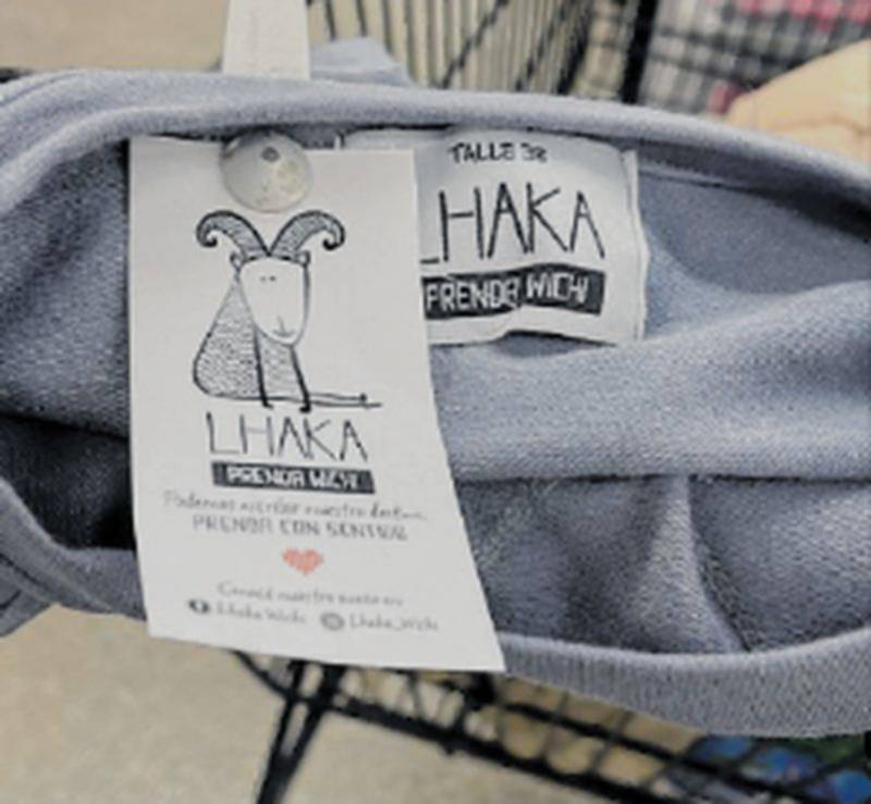 Lhaka, la marca textil wichi, se mete en las góndolas más importantes del país