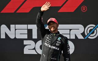 Hamilton sorprende y gana la "pole" en el GP de Hungría