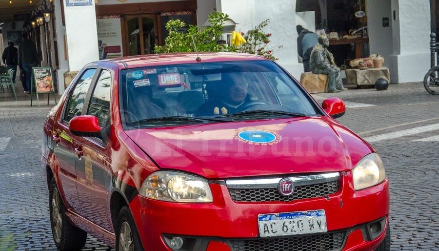 El taxi salteño en jaque: tres días sin cargar GNC y pérdidas que golpean