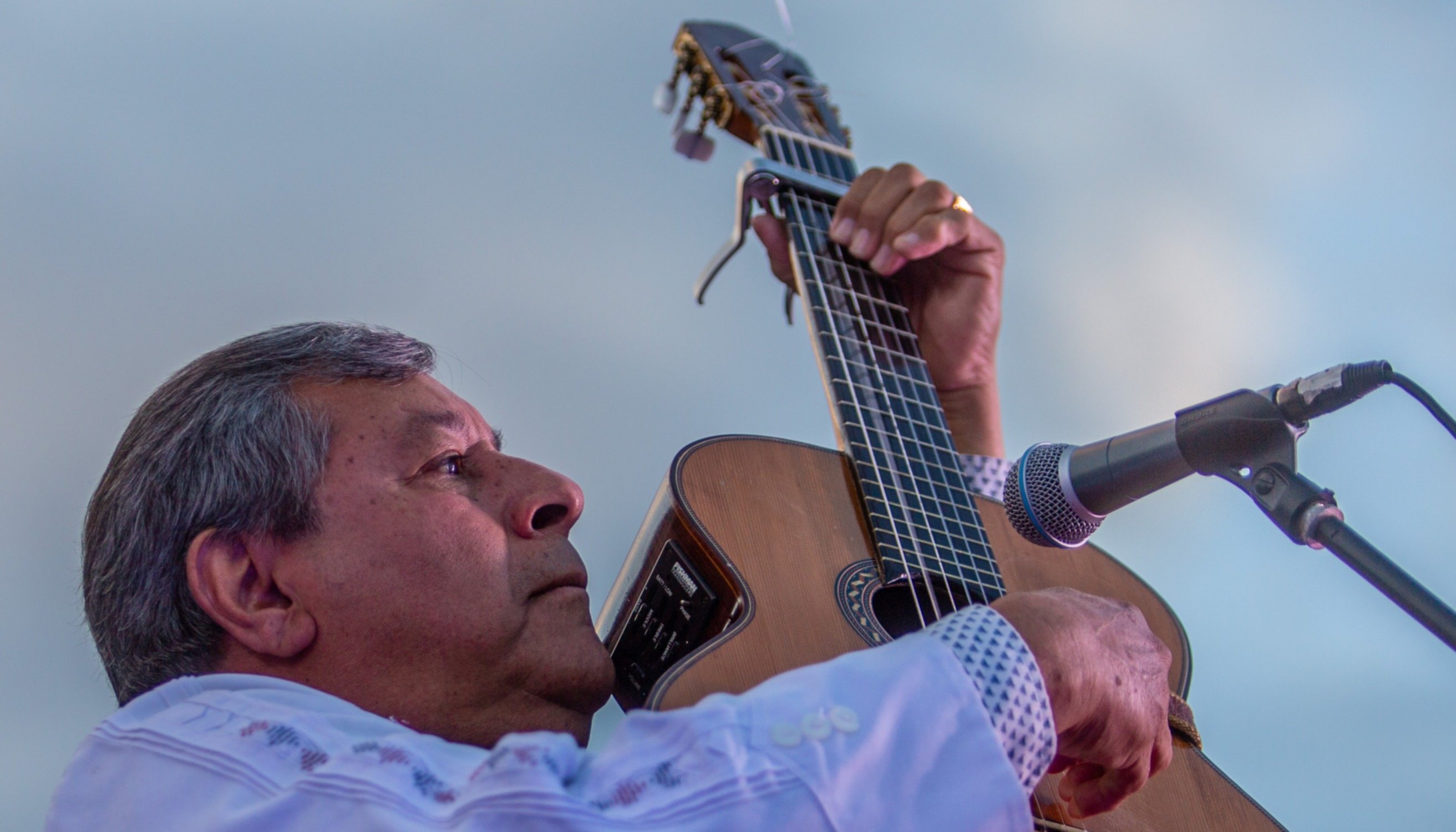 "Dejaste huella en cada corazón, rezamos por tu eterno descanso ¡Vuela alto Fede querido!"