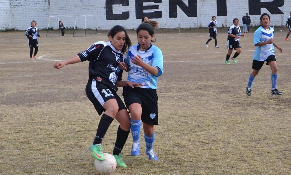 Resultado de imagen para las chicas en la cancha