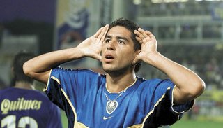 Román Riquelme, tentado para volver a jugar al fútbol