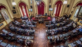 Los diputados sesionarán temprano para ver el partido de la selección