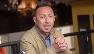 Valenzuela salió a denunciar a una “campaña sucia”