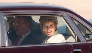 Lady Di en la Argentina: pizza "presidencial", un Jaguar bordó y todo el jet-set