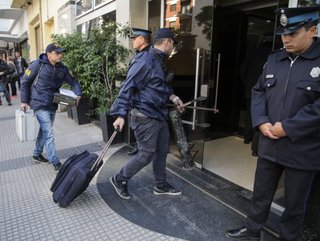 Otro escándalo por traslado de dinero en bolsos para coimas