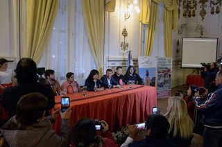 Moldes presentó el Festival del Pescador