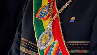 Un detenido por el robo de la medalla presidencial