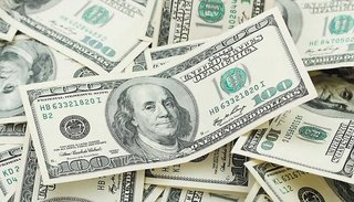 ¿A cuánto cerró el dólar blue este jueves y que pasó con las reservas?
