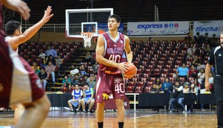 Emilio Stucky seguirá en Salta Basket esta temporada