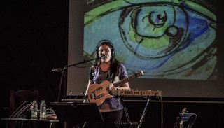 Con la trova bajo el brazo logró viajar y vivir de la música