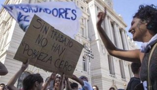 No frenan los despidos y el empleo se consolida como una variable de ajuste