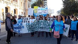 Universitarios seguirán de paro