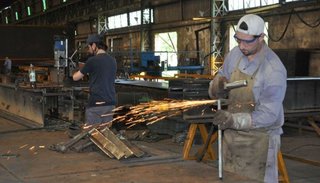 Advierten que habrá "nueve meses consecutivos" de caída de la economía, lo que implicará "pérdida de empleos"