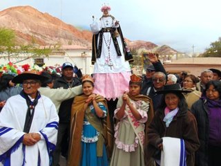 Inicia la novena a Santa Rosa en Purmamarca