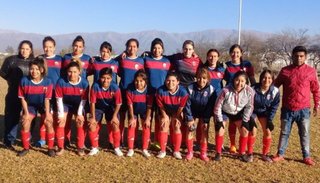 Fútbol femenino: Pellegrini anda en cuatro por cuatro