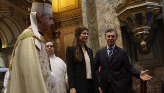 El Gobierno y la Iglesia trabajan para reducir gradualmente el aporte del Estado