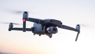 DJI presentó su nuevo dron plegable